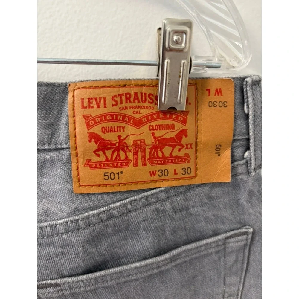 Levis 501 Original Fit Grey Straight Leg Denim Jeans Mens 30x30 Button Fly